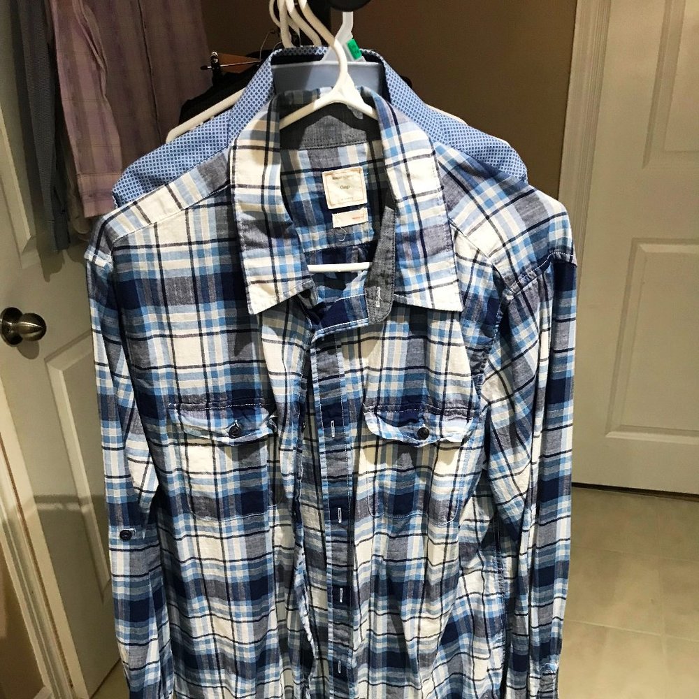 GAP LONG SLEEVE KOOL MODERN SHIRT